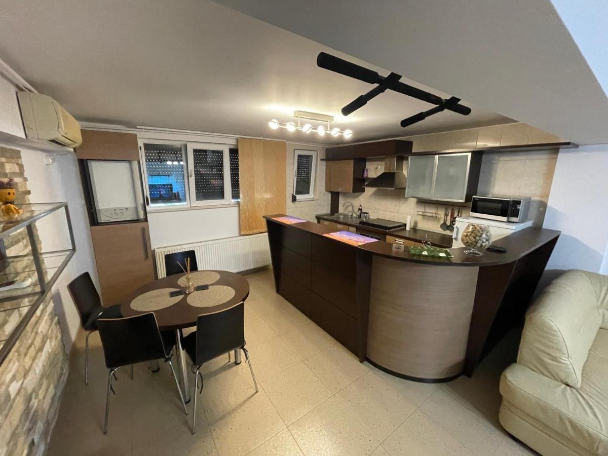 Delize Rent Mamaia Lägenhet Exteriör bild